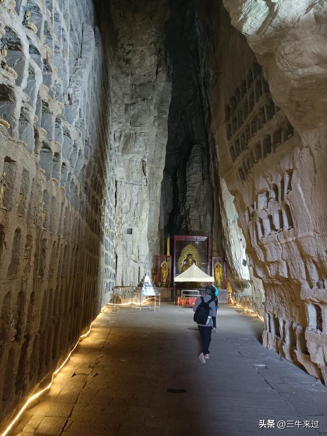 无为在歧路，免费仰天山