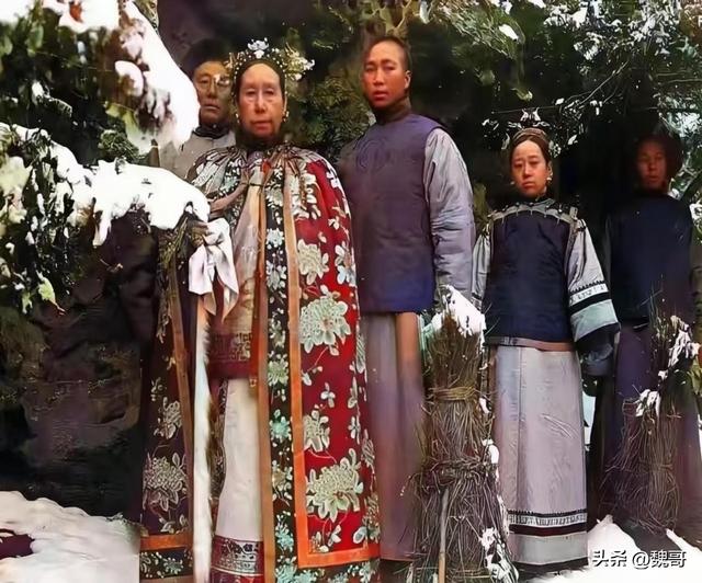 慈禧“真实照片”，被美国博物馆收藏至今，这才是她真正的样子