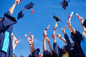 “清华学生80%出国”本就是谣言！为什么一些人宁可信其有？图片