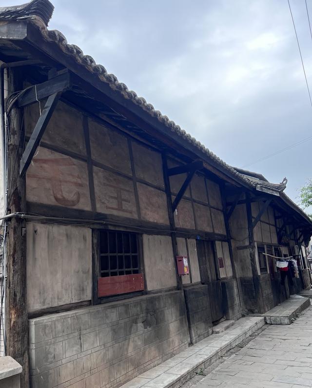 我是北京人，在宜宾待了五天，憋不住说说这4个直观感受。