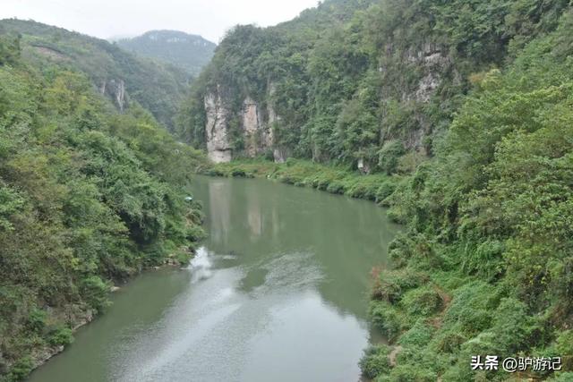 贵州古桥界的顶流，400年后坚固如初，却被称为豆腐桥！