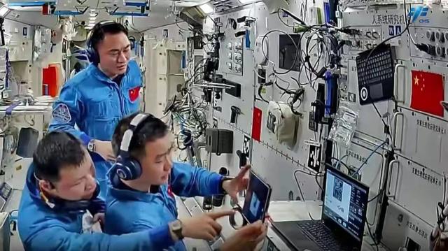 神二十一发射成功，航天员出征“手提箱”没了，神舟二十将返回