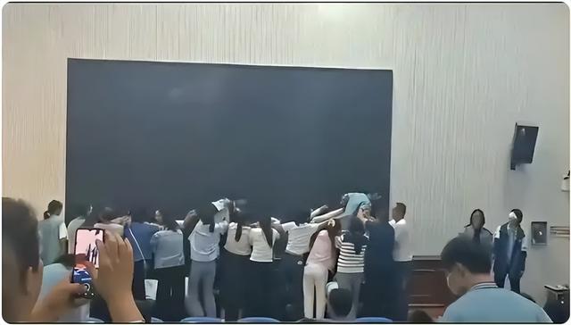 媒体：感恩教育无需践踏尊严