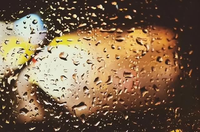 从苍木岭到小关岭，两次秦岭避雨，我们到底丢了多少乡村温情