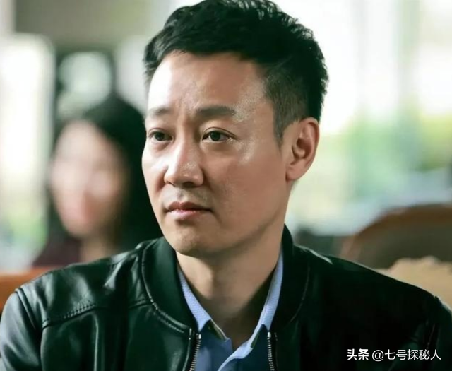 距春节不到2月，52岁辛柏青高调传出喜讯	，朱媛媛终于可以放心了