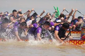 2024年中国—东盟国际龙舟公开赛在藤县举行 东道主队伍包揽金牌图片