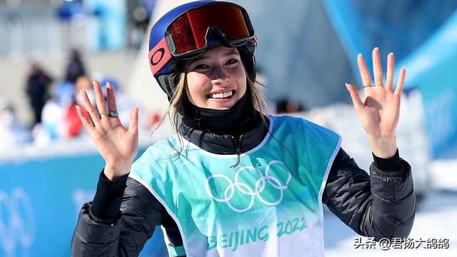 国籍争议不到1年，22岁谷爱凌近况曝光，邓亚萍的评价没说错