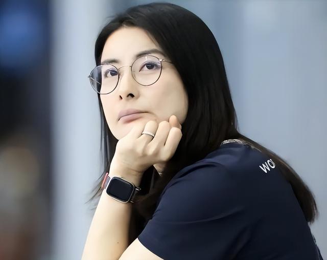 霍震霆也没想到	，被寄予厚望的儿媳郭晶晶，竟遭到一个这么大教训