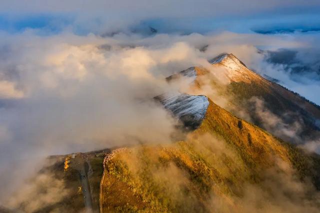 神木垒&达瓦更扎进入美貌开挂模式，请做好相关旅游准备！