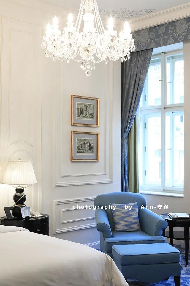 在这个欧洲炼金师都梦想发财的“黄金之城”，能否发现翻身指南？