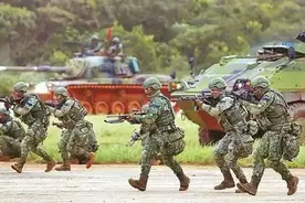 钧正平：标榜“同岛一命”，如此玩火必自焚！图片