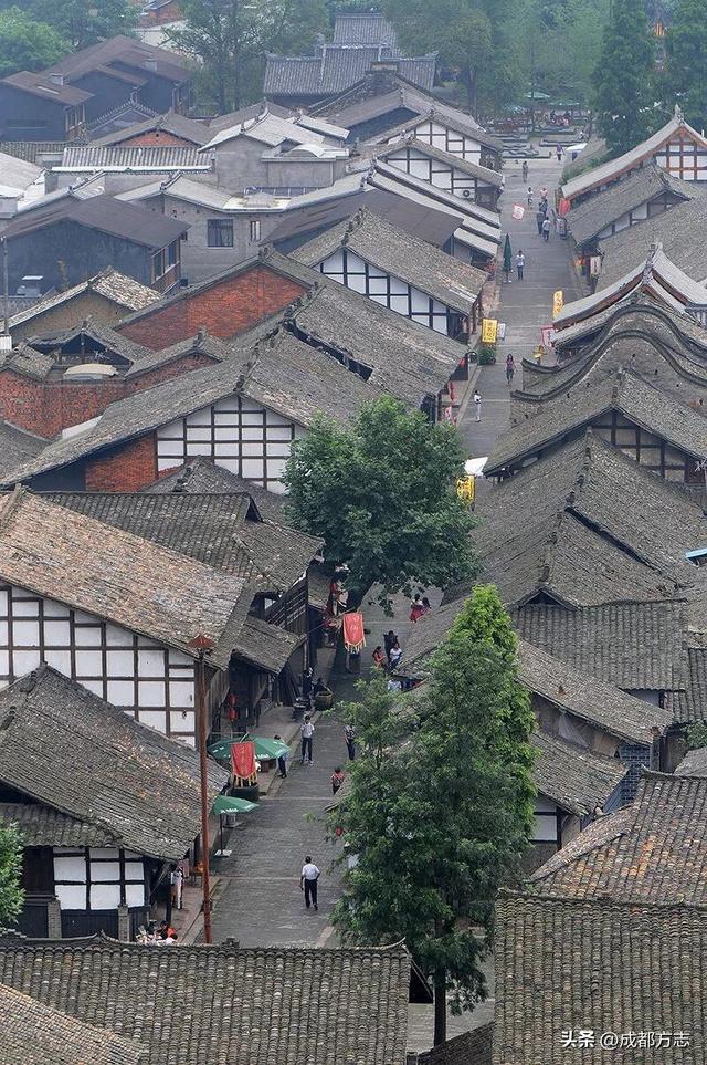 成都向西！国庆就冲这处千年古镇！