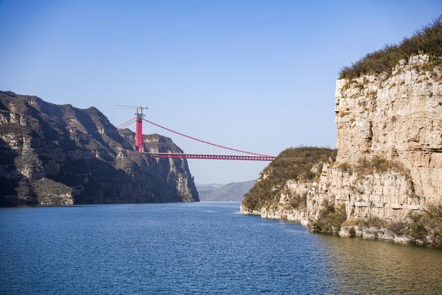 船行碧波上，人在画中游——济源黄河三峡行记