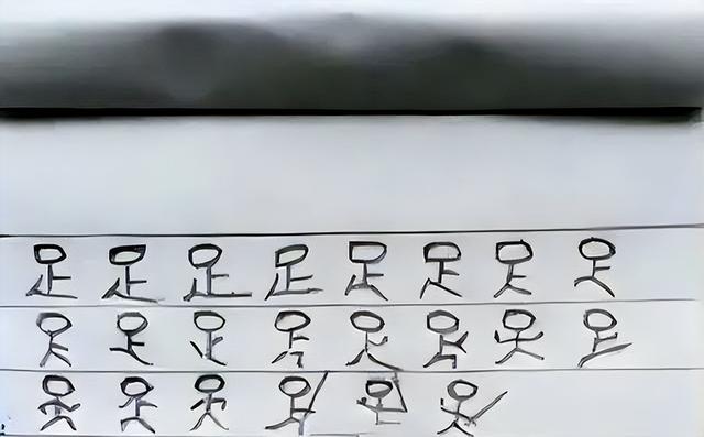 孩子被罚写“罗”字，妈妈拍照上传后走红网络，网友：这字有灵魂