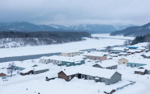 长白山冬日限定：冰封天池、雾凇魔界，一场与天地对话的旅程