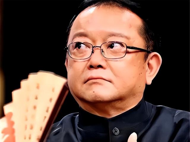 被传卖掉上亿豪宅、移民美国的王刚，现已走上另一条大道！