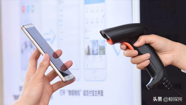 为什么超市的扫码枪，不需要输入密码就能把钱扫走？早了解不吃亏