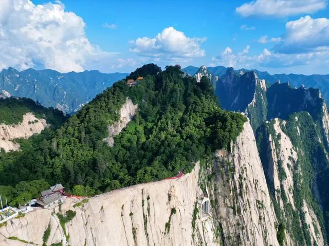 “西安林丹杯”+华山双buff叠满 西峰索道邀您 赴一场顶峰热血之约