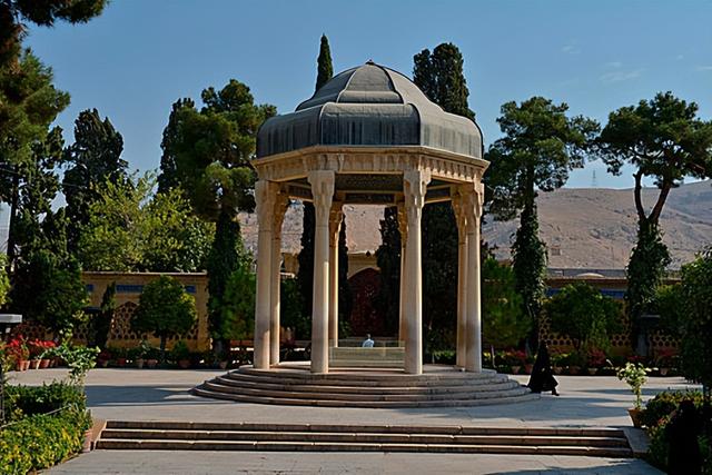 伊朗34处古迹，同步修复伊朗法尔斯省，连接千年文明发展旅游