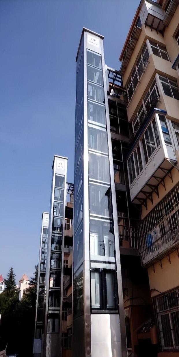 曹德旺预言成真了？我国二三十层的电梯房，或将面临同一个结局？