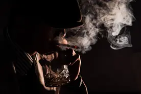 不近女色，不抽烟不喝酒，这样的男人值得托付终生吗？图片