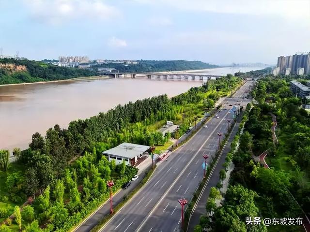 你好 东坡 ！| 滨江路：岷江之畔，一场与城市的诗意对话