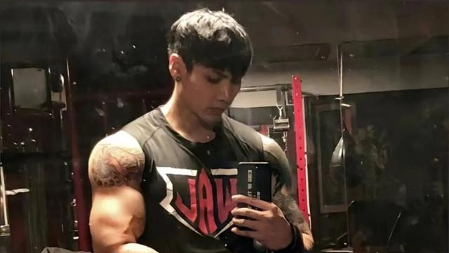 健身网红魏思澄这肌肉在全网有多吃香绝美八块腹肌倒是有点东西