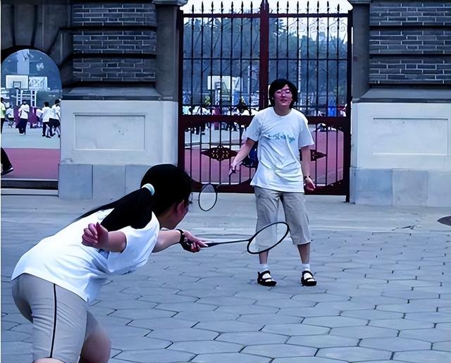 北京下了重要命令：2027年底前	，所有中小学必须告别“校外配餐	”