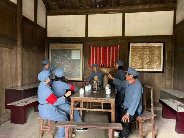 必走一次长征路！从瑞金到延安，27天跨9省区、翻雪山、过草地