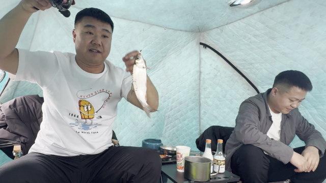 内蒙古冰雪英雄会额尔古纳冰雪欢乐季第三届中俄界河冰钓活动，冰雪盛宴启幕图集