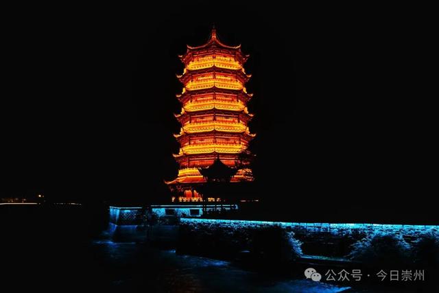 速来→崇州正上演初冬金色浪漫大片！