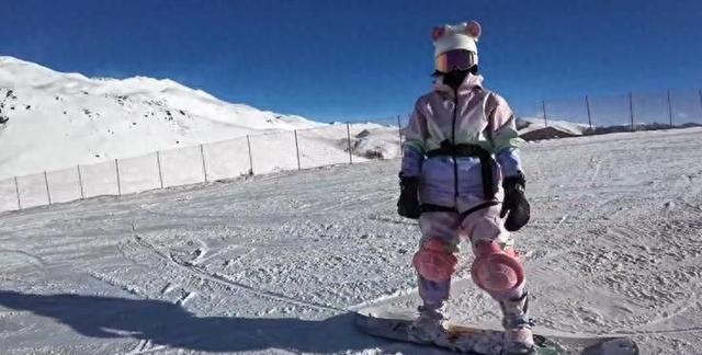 远离造神迷障！全红婵带伤去滑雪，没想到让人担心的事还是出现了