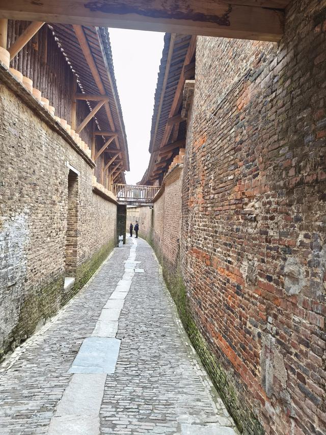 江西五日自由行： 陶阳站 - 到了《二十》(2025·10·30～11·3)