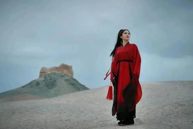 初冬的静谧让你与心中的阳关来一次沉浸式心灵之旅