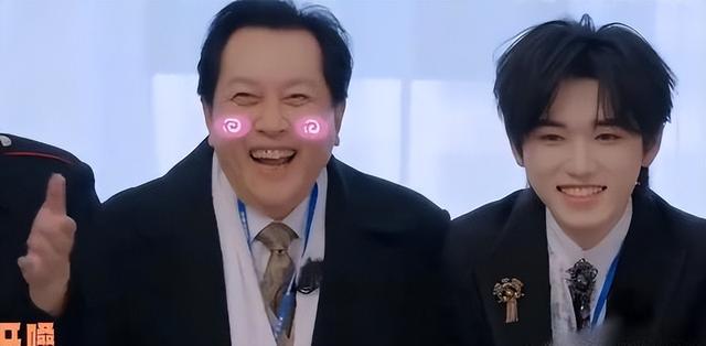 善恶终有报！73岁唐国强综艺疯狂捞金、两个残疾儿子遭到“反噬”