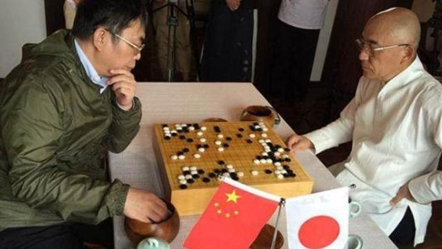 聂卫平去世仅1天	，恶心的一幕发生，私生活被扒，郎平也受牵连