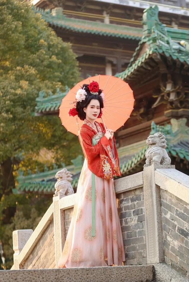 开学周末去哪玩？枣庄在校大学生游台儿庄古城门票免费，解锁秋日研学+打卡双重体验
