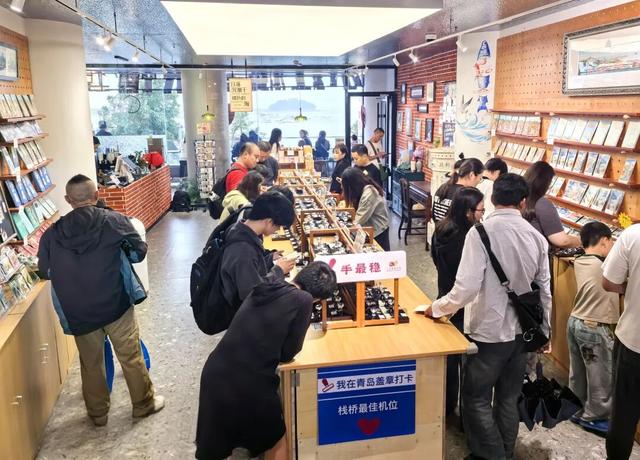国庆中秋假期300多万人次打卡青岛“老城”