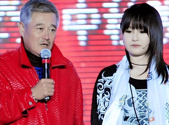 赵本山扛不住了！就算有再多豪宅豪车，也无法拯救自己的女儿​