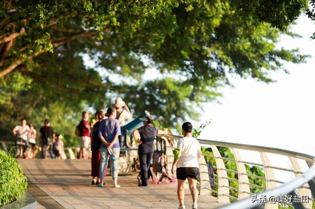 出片率100%！深圳版坚尼地城、西班牙灯塔……