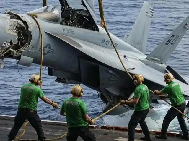 跌落	、冲出、被击落？美军战机漏洞百出接连坠毁，丢人丢到全世界