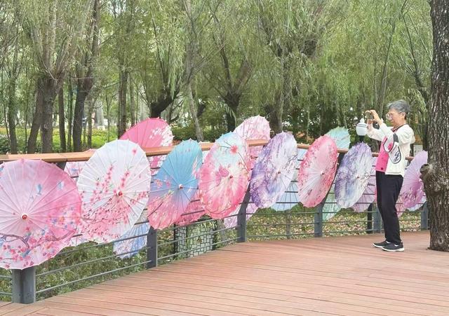 长春德苑“水岸生活季”9月7日开启氢能源列车示范段、竹筏市集+日夜间水秀+非遗打铁花，金秋这里要火