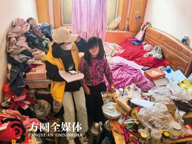 5岁女儿被同居男友施虐，沉默的母亲亦是家暴“帮凶”