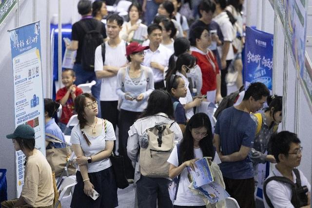 6000元月薪招工难：工厂和制造业，正逐渐被新一代中国年轻人抛弃