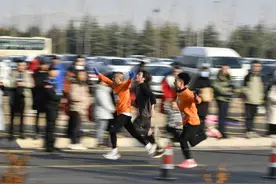 组图：郑州2025年元旦长跑精彩瞬间图片