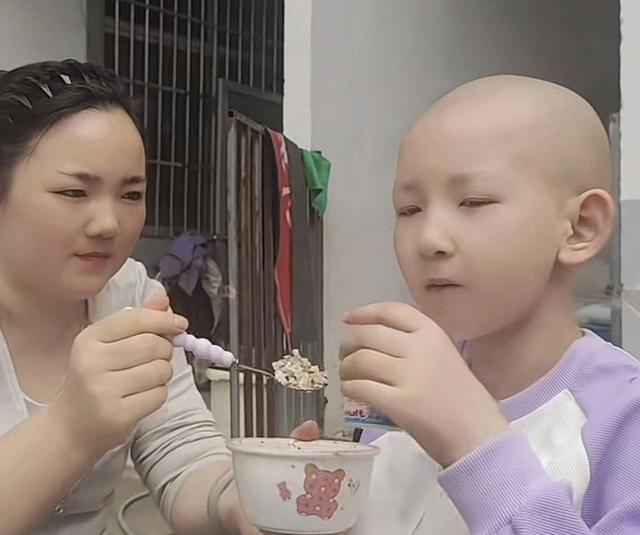 人财俱损！安徽10岁女孩雅诺离世，花费逾百万，连喊三次：我要走