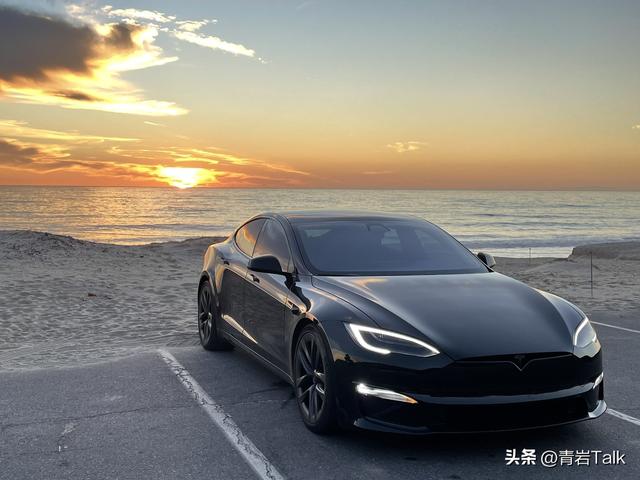 没门把手，没实体按键，反人类的汽车设计不想忍了