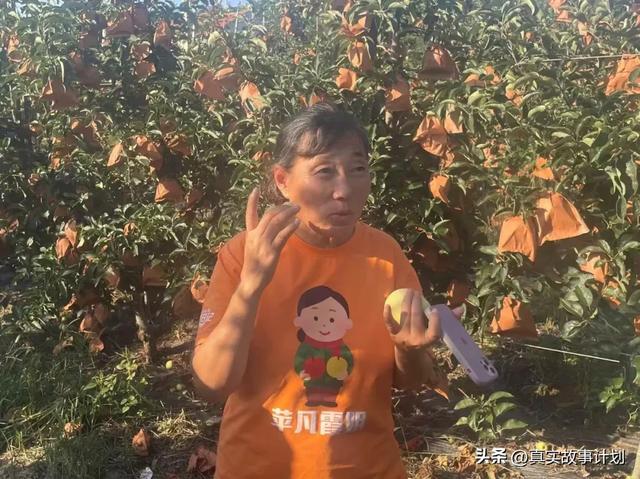 在山东，靠直播带货上牌桌的女人们