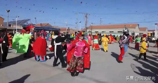 张建德｜写在吴城“村晚”的一段记忆