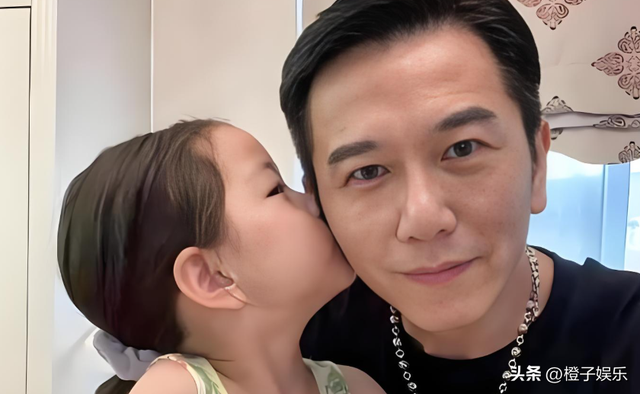 他一婚娶港姐，二婚娶助理，三婚娶小20岁女演员，如今怎样了？